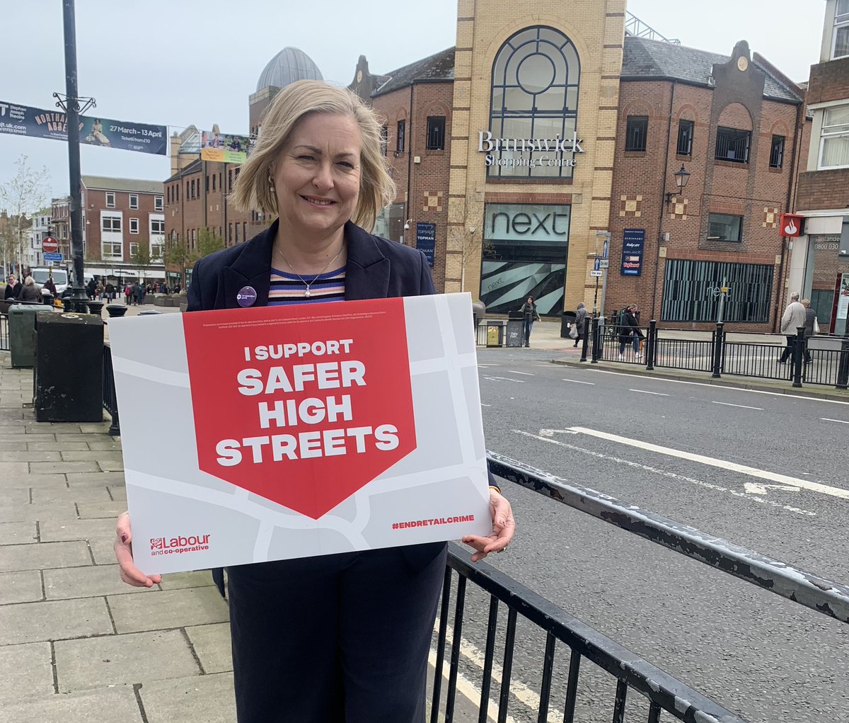 Nobody should be afraid to work or to shop on their local high street but our shopworkers face awful levels of violence and abuse. @UKLabour @CoopParty will scrap the Tories’ Shoplifter Charter & bring in 13,000 more neighbourhood police & PCSOs. #SaferHighStreets #EndRetailCrime…