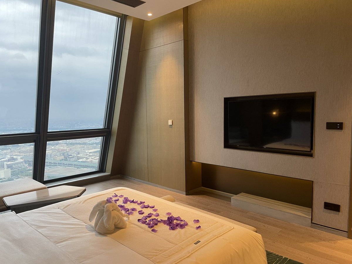 asdfg74138178's tweet photo. 中山Westin，不10 https://t.co/FZgvQKVHKd