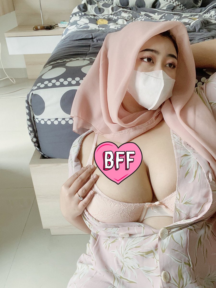 aunisyaqa's tweet photo. jilatin dongg beb https://t.co/BIhZPiC7sY