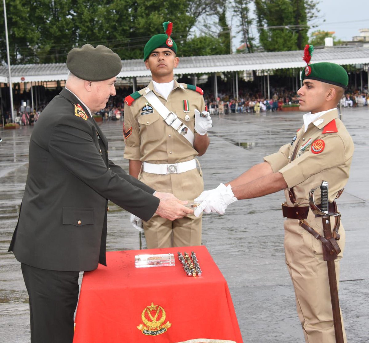 🇵🇰Passing Out parade of cadets of the 149th PMA Long Course, 14th Mujahid Course, 68th Integrated Course, and 23rd Lady Cadet Course was held at Pakistan Military Academy (PMA) Kakul. 49 Cadets from friendly countries were also among the passed-out cadets. 🇵🇰🇹🇷General Sahir