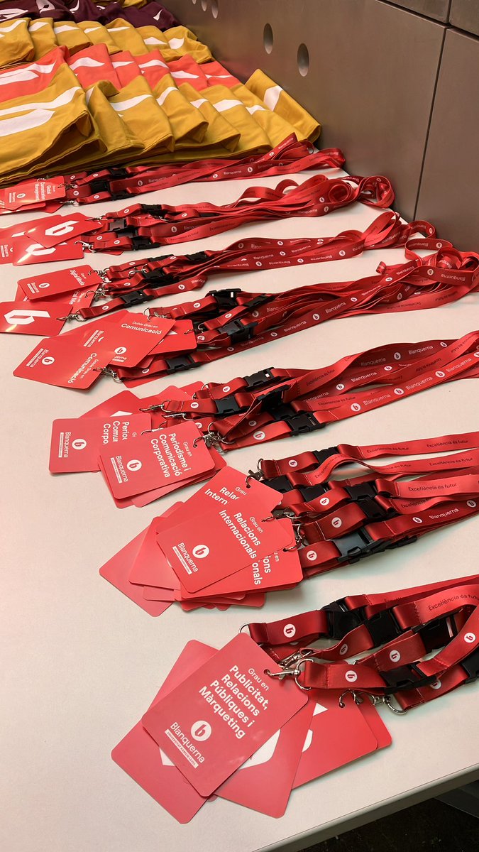 JosepM_Picola's tweet image. Nova Jornada de Portes Obertes ara mateix a @blanquernafcri, com sempre amb ganes de compartir projecte, manera de fer i el que entenem per excel.lència com a sinònim de futur il.lusionant. #OrgullBlanquerna #TalentBlanquerna