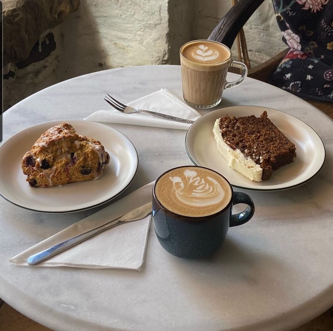 greatcoffeehcc's tweet photo. Saturday morning treats @benledicoffee 😍
🧡 Henry’s Coffee
#coffeeblogger #coffeesupplier #coffeeandcake #henryscoffeescotland #deliciouscoffee #coffeecoffeecoffee #delicious #coffeeblasting #caffeinated https://t.co/z9r8RTPpqN