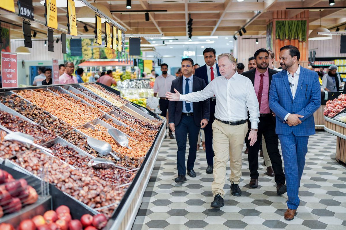 I was very interested and frankly impressed at the massive & global class hyper market and supermarket at @Lulu_Mall. Plenty of Australian products on sale, enabled by #ECTA. Enjoyed meeting Mr Joy and hearing about Lulu’s regional & global reach. Plenty of opportunities in 🇦🇺!