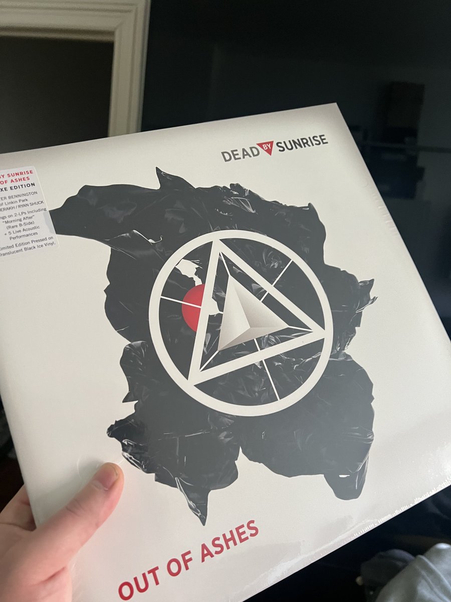 BlackChester's tweet photo. Got mine. Plenty available at Dussmann in Berlin :) @LPLive #OutOfAshes #RSD24 https://t.co/eSL1NAXZoY