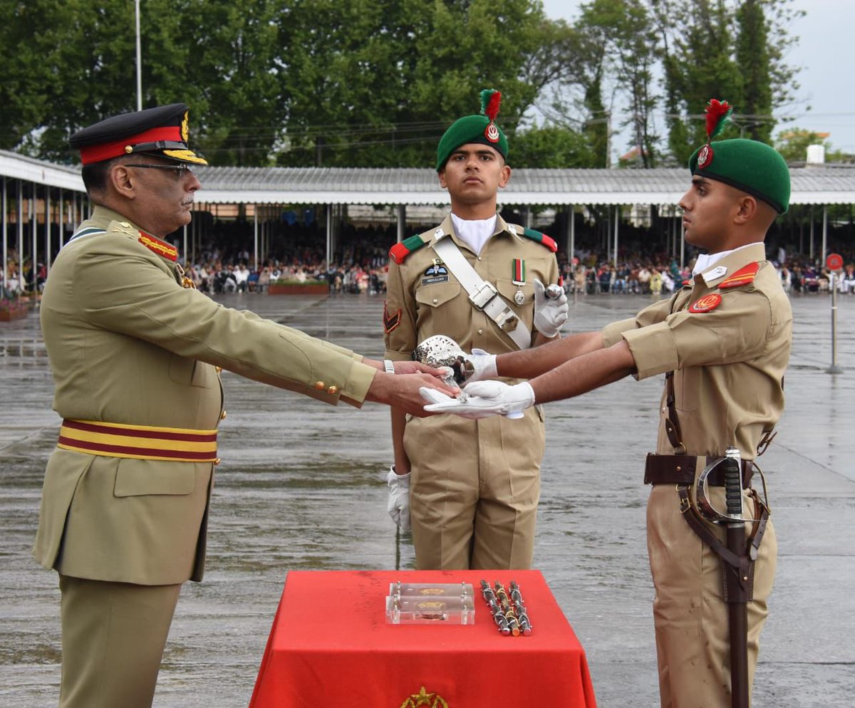 PakistanFauj's tweet photo. #ISPR
Passing Out parade of cadets of 149th PMA Long Course, 14th Mujahid Course, 68th Integrated Course and 23rd Lady Cadet Course was held at #Pakistan Military Academy (PMA) Kakul today. 49 Cadets from friendly countries were also among the passed out cadets.

General Sahir Shamshad Mirza, NI (M), Chairman Joint Chiefs of Staff Committee was the Chief Guest while General Metin Gürak, Chief of the Turkish General Staff was Guest of Honour on the occasion. 

CJCSC reviewed and addressed the parade. CJCSC and the Turkish Chief of General Staff gave away awards to the distinguished cadets. 

The coveted Sword of Honour was awarded to Academy Senior Under Officer Muhammad Nauman Abdullah and President's Gold medal to Company Senior Under Officer Muhammad Abdullah Javed of 149th PMA Long Course. The Chairman Joint Chiefs of Staff Committee Overseas Gold Medal was awarded to Friendly Country Senior Under Officer Fahad Bin Aqil Al Towarqi Al Fallaj from Kingdom of Saudi Arabia. The COAS Cane was awarded to Course Under Officer Ilyas Khan of 14th Mujahid Course. The Commandant's Canes were awarded to Course Junior Under Officer Danish Sattar of 68th Integrated Course and Course Under Officer Sher Bano of 23rd Lady Cadet Course.

The Chairman JCSC felicitated the passing out cadets and their proud parents on the successful completion of their training at PMA. 

On the occasion, General Sahir Shamshad Mirza said, "Since its inception, PMA has remained the cradle of leadership and center of excellence for cadets joining the premier institution of Army. Over the years, PMA has also trained scores of foreign cadets whose brilliant performance in their respective Armies stands testament to the professional ethos of PMA.   Today’s parade serves as an illustrious example of military discipline at its finest and reflects the sterling ethos of the Academy and Pakistan Army alike.”

Earlier on arrival, CJCSC was received by Commandant PMA