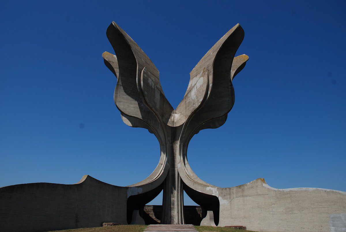 Sutra, u nedjelju, u Spomen području Jasenovac obilježit će se dan sjećanja na 22. travnja 1945. godine, dan proboja zatočenika iz ustaškog koncentracijskog logora Jasenovac, kada se odaje počast svim žrtvama ustaškog genocida nad Srbima, Židovima i Romima u tom logoru.