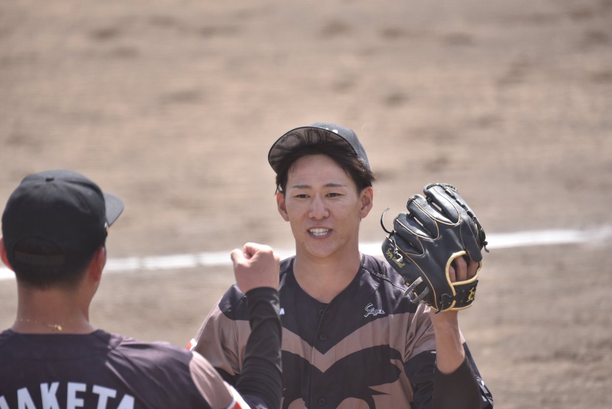 gcb_PicClubNo59's tweet photo. 箭内さん、浅被りでベンチ引き上げてくるシリーズ https://t.co/SC9c2HRn1x