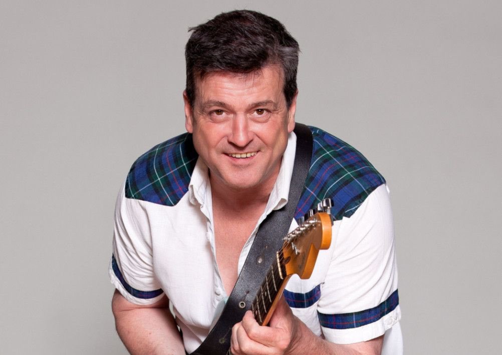 Remembering #LesMcKeown who died today in 2021 aged 65.
Local boy from Broomhouse, Edinburgh who made it massive all over the world with the #BayCityRollers and was robbed of his fortune

‘Remember (Sha La La La)’

youtu.be/PrpXh3je6vs?si… via @YouTube