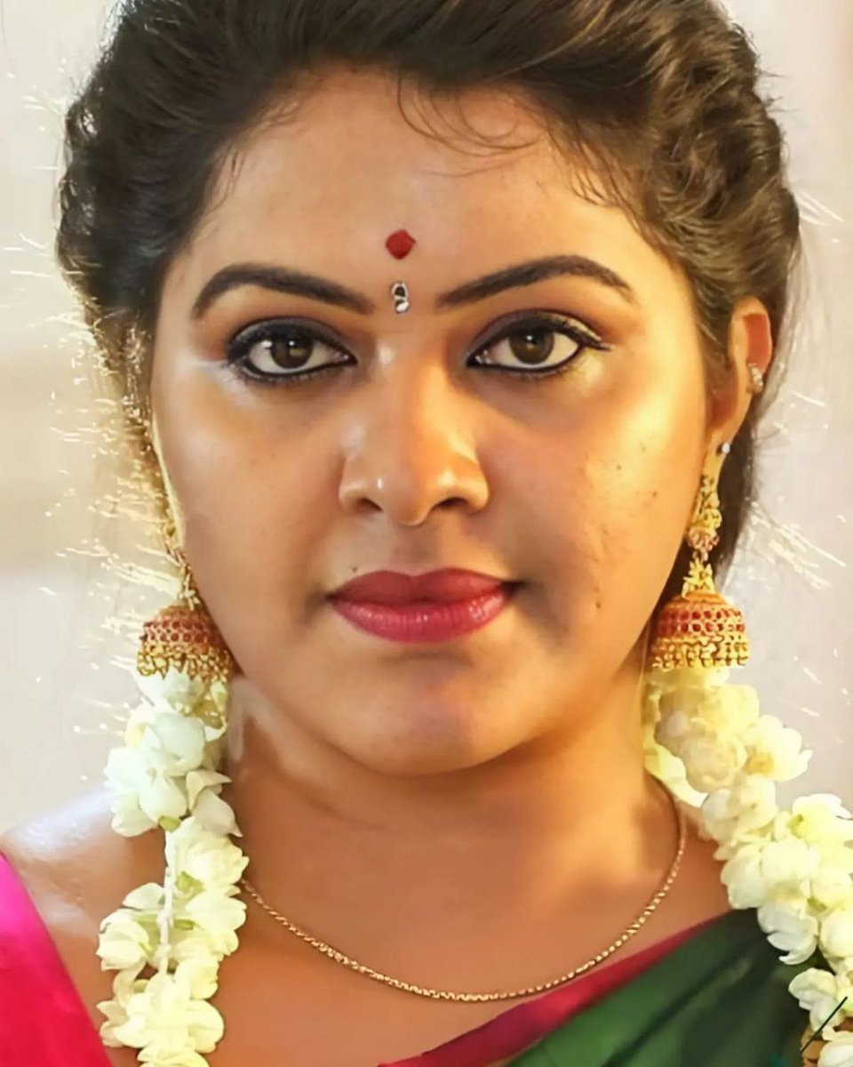 IswaryaMenon Adimai 2.0👅🥵 tweet media