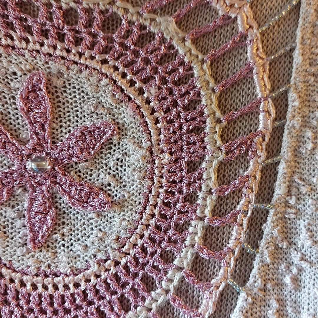 Close Up 🩷 #knit #knitwear #crochet