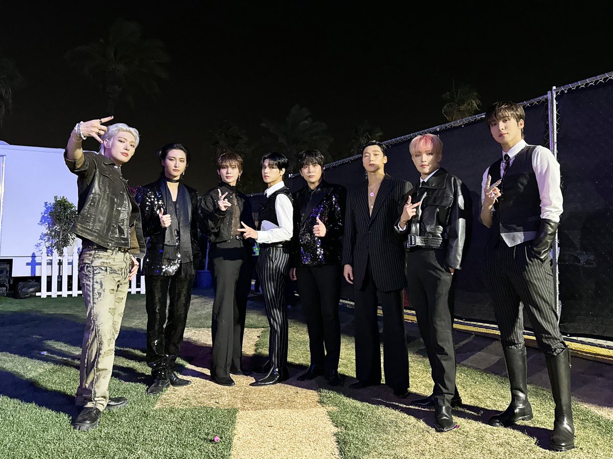 #ATEEZ pose for a hawt pic rocking Dolce & Gabbana before slaying onstage for the 2nd consecutive weekend at Coachella! 👏📸✨💫🌟👑👑👑👑👑👑👑👑🖤💚

#ATEEZatCOACHELLA 
#CHELLATEEZ 
#DolceGabbana