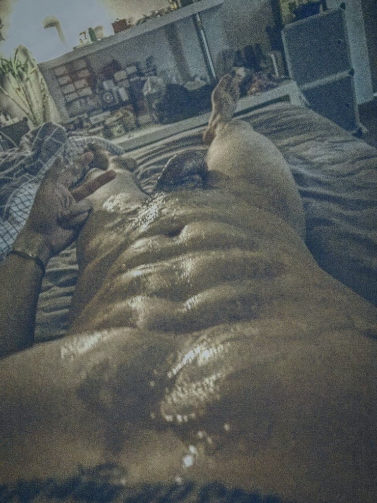 boundweaponry's tweet photo. Lick his body clean with your tongue..

His nutslop's full of protein, plus you get to taste his sweaty muscles. https://t.co/xdYLuoPrvk