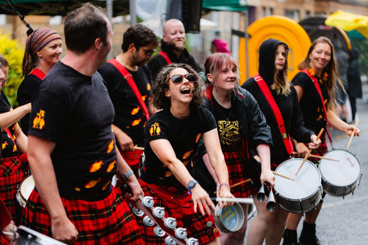 Happy Saturday, Glasgow! 

Looks like we're being treated to a lovely, sunny day to launch WestFest 2024 😎

Catch SambaYaBamba and Think Circus popping up at

1pm | Kelvingrove Park Memorial Fountain
2pm | Kelvingrove Art Gallery Steps
3pm | Glasgow Botanic Gardens