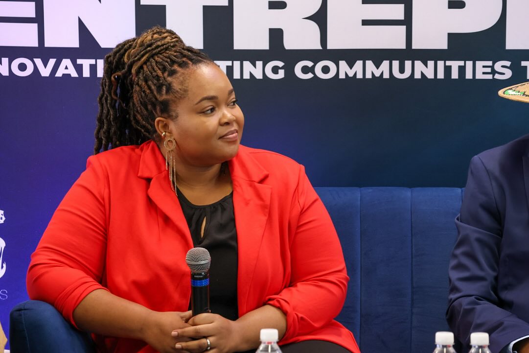 RLabs's tweet image. On stage, we have Ms. Mona-Lisa Maphosa of ABSA, Mr. Abraham Oliver of UWC, Mr. John Peters of DEDAT, and Ms. Antonette Benting of Workshop17, discussing the realities of community building.

#RLabs #SiluloFoundation #EntrepreNXT #RLabs2024