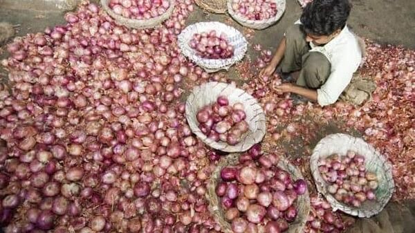 🚨 India introduces port restrictions on export of essential commodities to Maldives. 🇲🇻