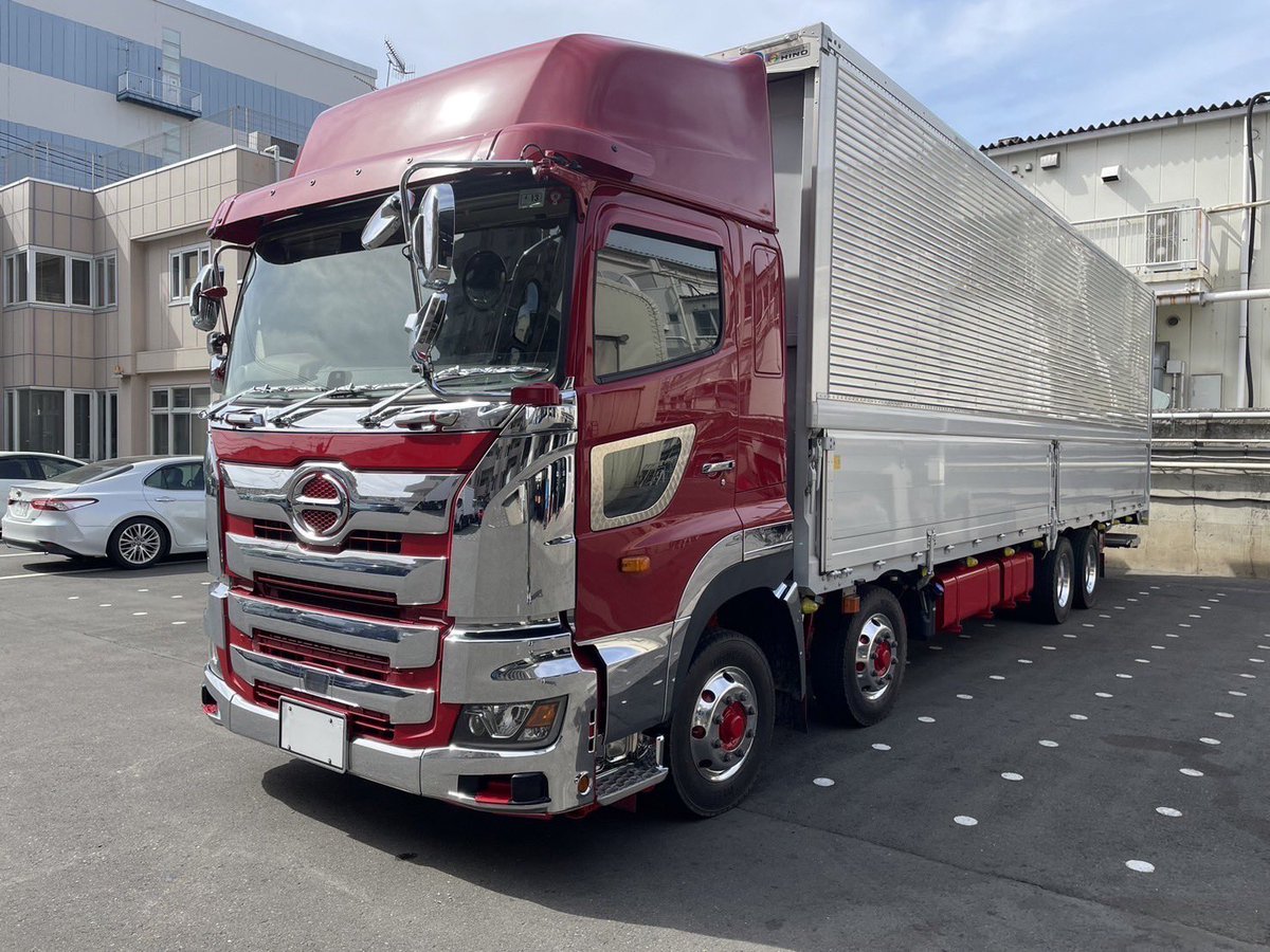 tatuitou's tweet photo. こっから���装に入ります🫡
社名もどかーんといれます！ https://t.co/D8p24zbict