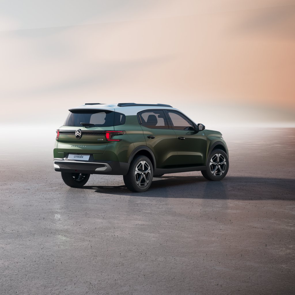 leaseloco's tweet photo. Citroen reveals the new C3 Aircross, the first compact SUV with up to 7 seats 🚙

Would you drive this? 👇

#leaseloco #leasing #cars #suv #citroen #c3aircross #citroenc3aircross https://t.co/pLwDYwMpmr