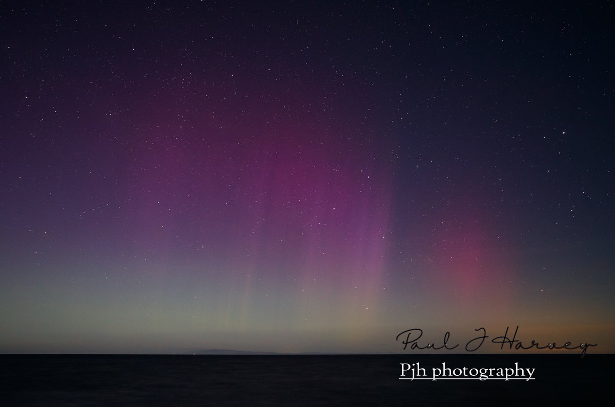 A little bit of #aurora last night on the east coast of Northern Ireland <a href="/StormHour/">#StormHour</a> #northernlights <a href="/DiscoverNI/">Northern Ireland</a> <a href="/LoveBallymena/">Love Ballymena</a> <a href="/mea_bc/">Mid and East Antrim Borough Council</a> <a href="/News_Letter/">Belfast News Letter</a> <a href="/WeatherCee/">Cecilia Daly</a> <a href="/geoff_maskell/">Geoff Maskell</a> <a href="/bbcniweather/">BBC NI Weather</a>