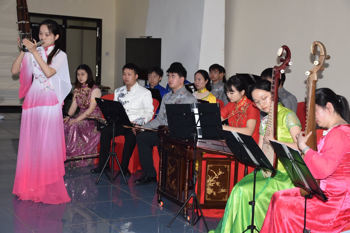 knlsmedia's tweet photo. Today marked the culmination of the African Performance Tour, featuring the esteemed Nanjing University Traditional Instrument Orchestra. https://t.co/3pEDl9XQWE
