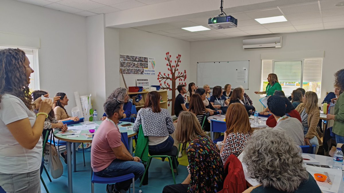Asa solo muy bien en el taller  de <a href="/uandmeenglish/">ᑌ & ᗰ EᑎGᒪIᔕᕼ</a> en las #IIJornadasEa