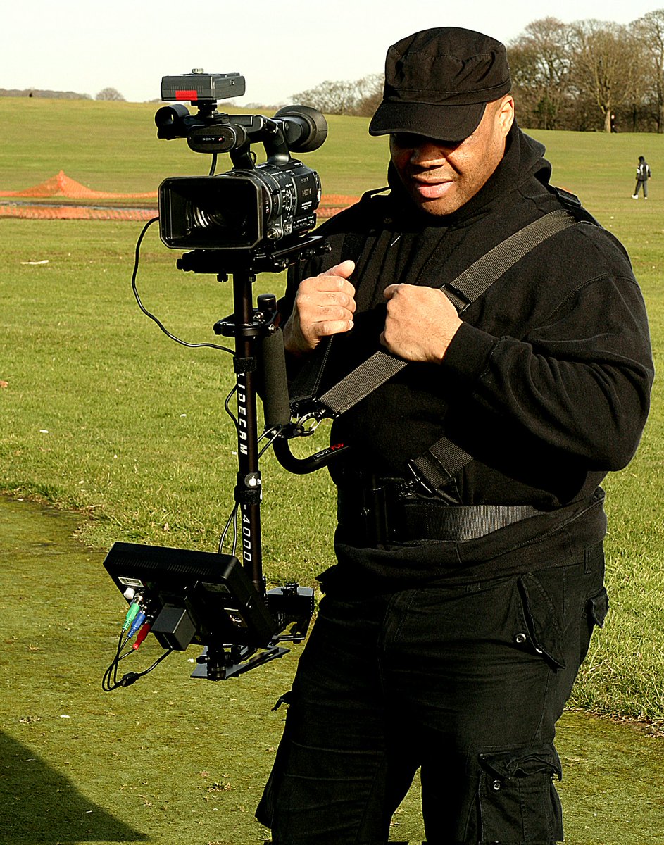 Edmahoo's tweet photo. #Flashback "It's all in the balance!" 2013 feels like a dream. Anyone who has ever used one of these will totally understand just how difficult it is, &amp; as asolo filmmaker, practice makes perfect. Equipment advances &amp; with that I'm 'still' practicing 😂 #filmmaking #solofilmaker https://t.co/32ShsWpCL9