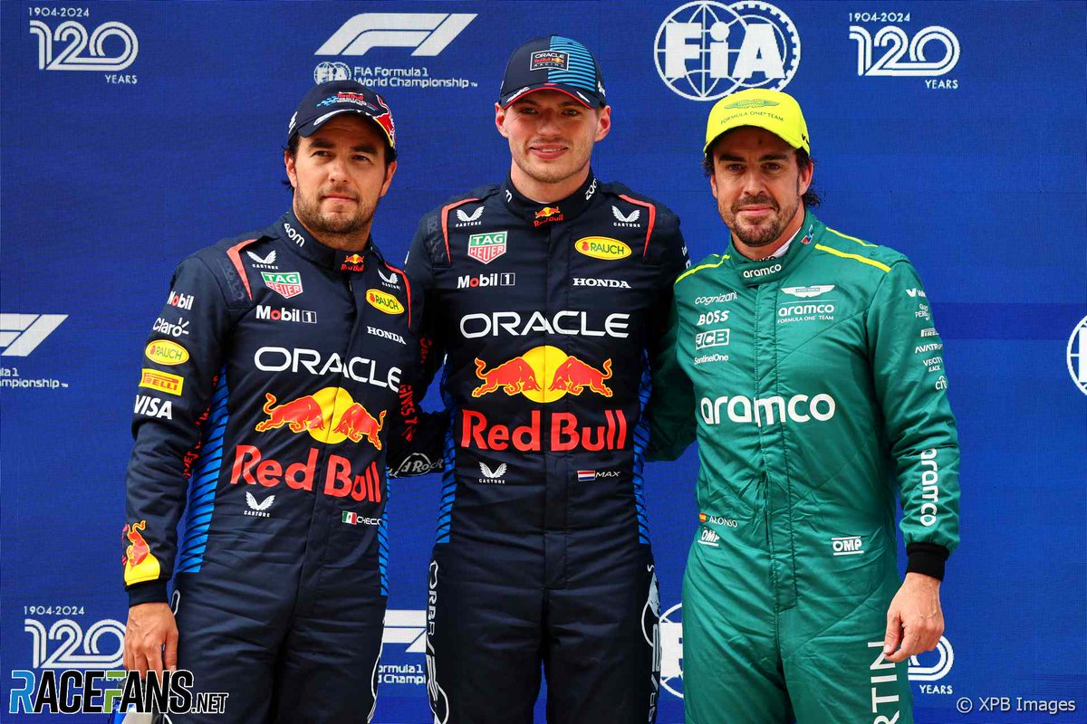 racefansdotnet's tweet photo. Red Bull celebrating their first pole position at Shanghai in 2009

Red Bull celebrating their 100th pole position at Shanghai in 2024

And one other thing hasn't changed...

#F1 #ChineseGP #RaceFans @alo_oficial https://t.co/62kRbDWkYK