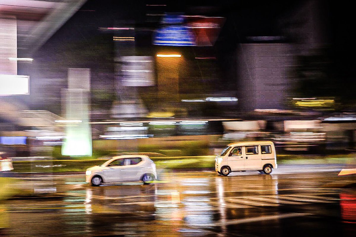 暇だから新しいレンズ試しに
夜街スナップでも行ってみようかな🤔✨