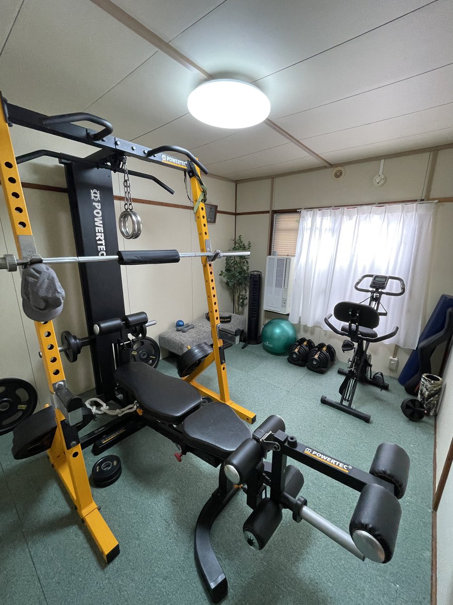 saomarun's tweet photo. 本日届いたSTEADYさんのフィットネスバイク
静かでなかなか良い感じ
筋トレルームほぼ完成?
#STEADY
#フィットネスバイク
#筋トレ
#POWERTEC https://t.co/qOWK6PyEWl