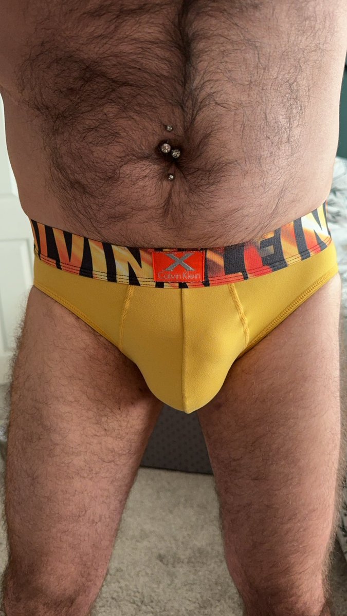 norrhwestundies's tweet photo. Yellow ck briefs
#gay #gayunderwear #yellowbrief #brief #hairy #dadbody #dailybulge #bulge https://t.co/FXQx0xGNvh