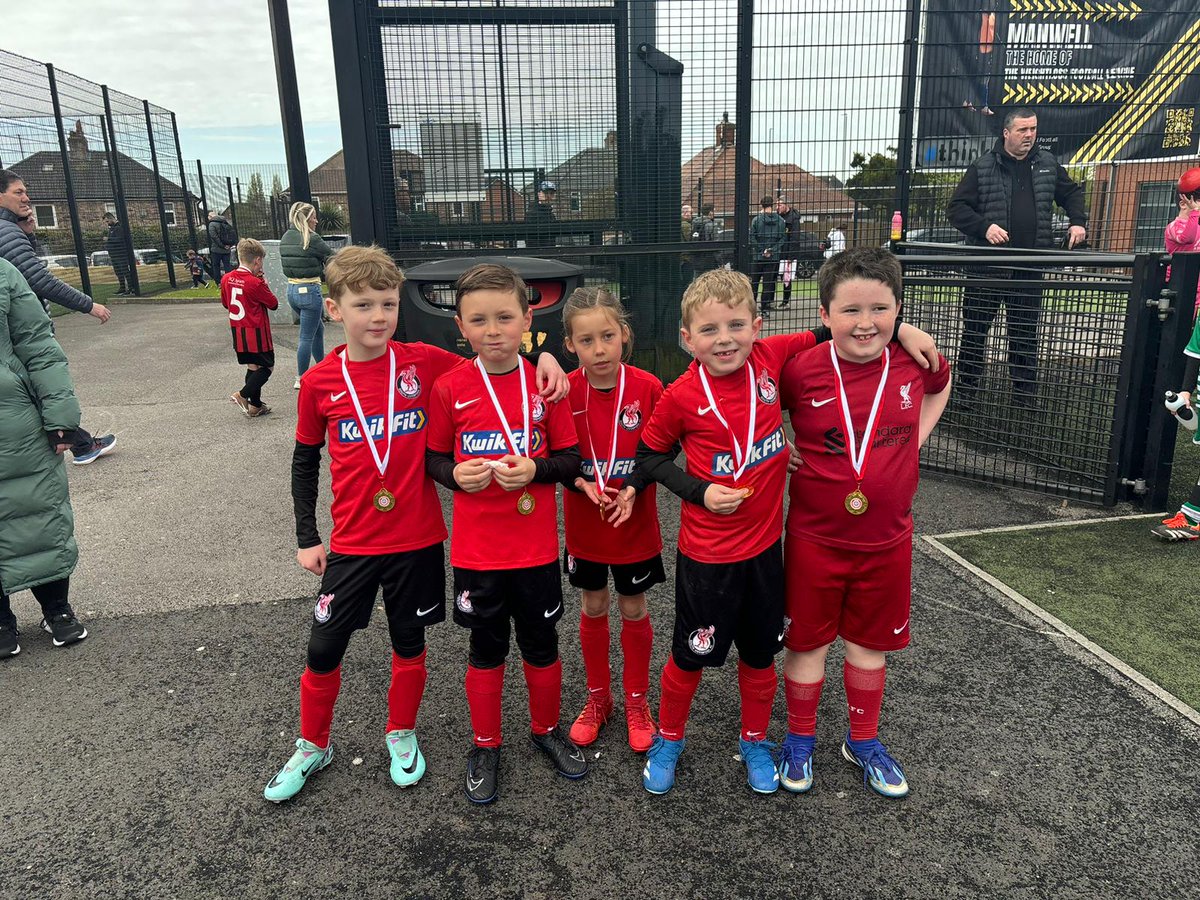 SouthLiverpoolA's tweet photo. What a game to finish the season off finishing 5-5

Lads played some really good football today loads of passing and battling on the pitch

Dylan ⚽️
Issac ⚽️⚽️⚽️⚽️

MOTM went to Lennon today for listening well to instructions playing different positions and getting stuck in👍 https://t.co/lnIyX3EsY0