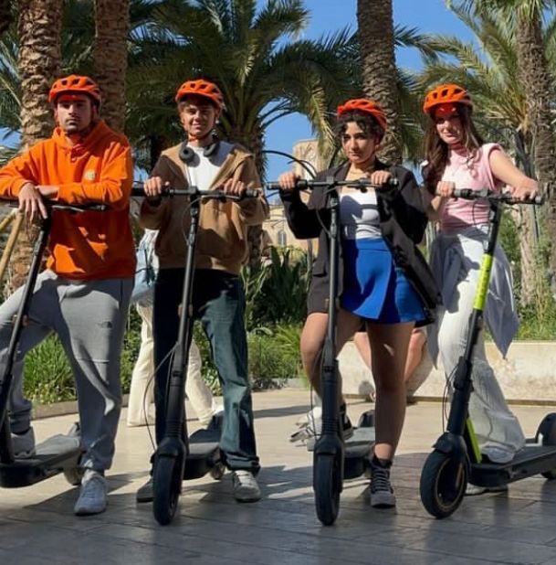 Congratulations to our level 3 Travel and Tourism student Demi who organised her first guided scooter tour around Valencia with a group of Italian tourists. Well done 👏