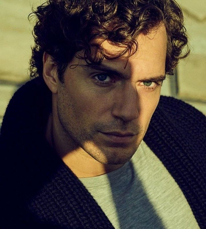 #FelizSábado #HenryCavill