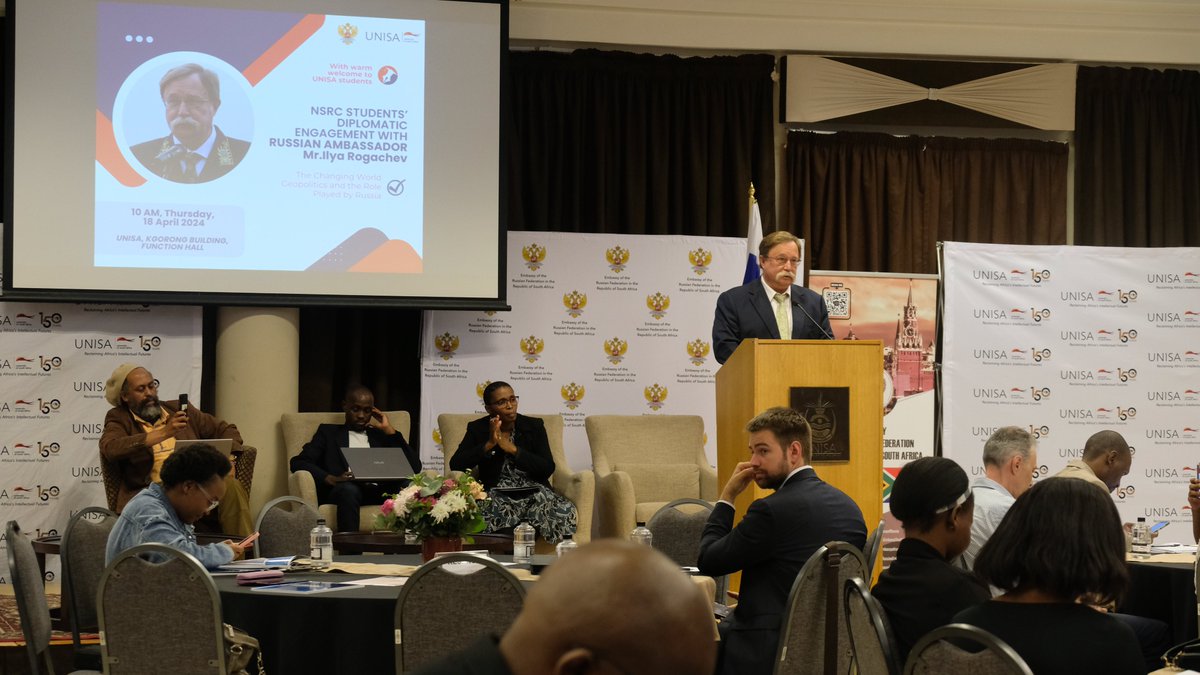 EmbassyofRussia's tweet photo. 🇷🇺🇿🇦On 18 April the Ambassador of the #Russian Federation to South Africa Ilya #Rogachev participated in the @UNISA student diplomatic engagement event organized by University’s National student representative council members and professors.
🔗 https://t.co/cHACnBmdMU
#studentdiplomaticengagement #unisa150