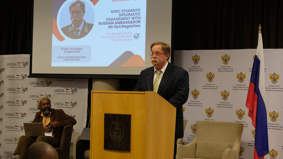 EmbassyofRussia's tweet photo. 🇷🇺🇿🇦On 18 April the Ambassador of the #Russian Federation to South Africa Ilya #Rogachev participated in the @UNISA student diplomatic engagement event organized by University’s National student representative council members and professors.
🔗 https://t.co/cHACnBmdMU
#studentdiplomaticengagement #unisa150