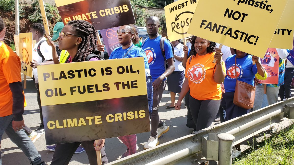 Already, we are seeing how climate change can exacerbate storms and disasters, and threats such as food and water scarcity, which can lead to conflict.
#ClimateStrike2024
#FixTheFinance 
@COP29_Az @Barclays @HSBC @HSBC_UK @Citi @christian_aid @Oxfam @Fridays4Future @EcoVistaKE