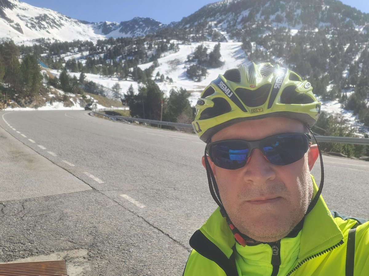 Quin plaer puja a <a href="/OrdinoArcalis/">Ordino Arcalís</a> per començar el finde. Feia fred però val la pena....