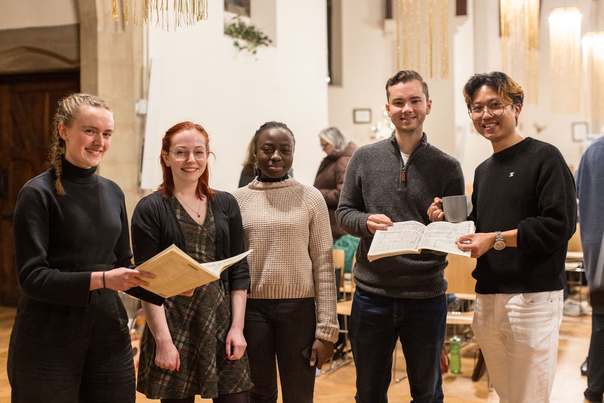 We are looking for our next cohort of talented Choral Scholars. Apply to be part of an amazing musical journey in a vibrant, sociable community! For info go to thamesphilharmonicchoir.co.uk/our-scholars #choralscholars #choralsinging