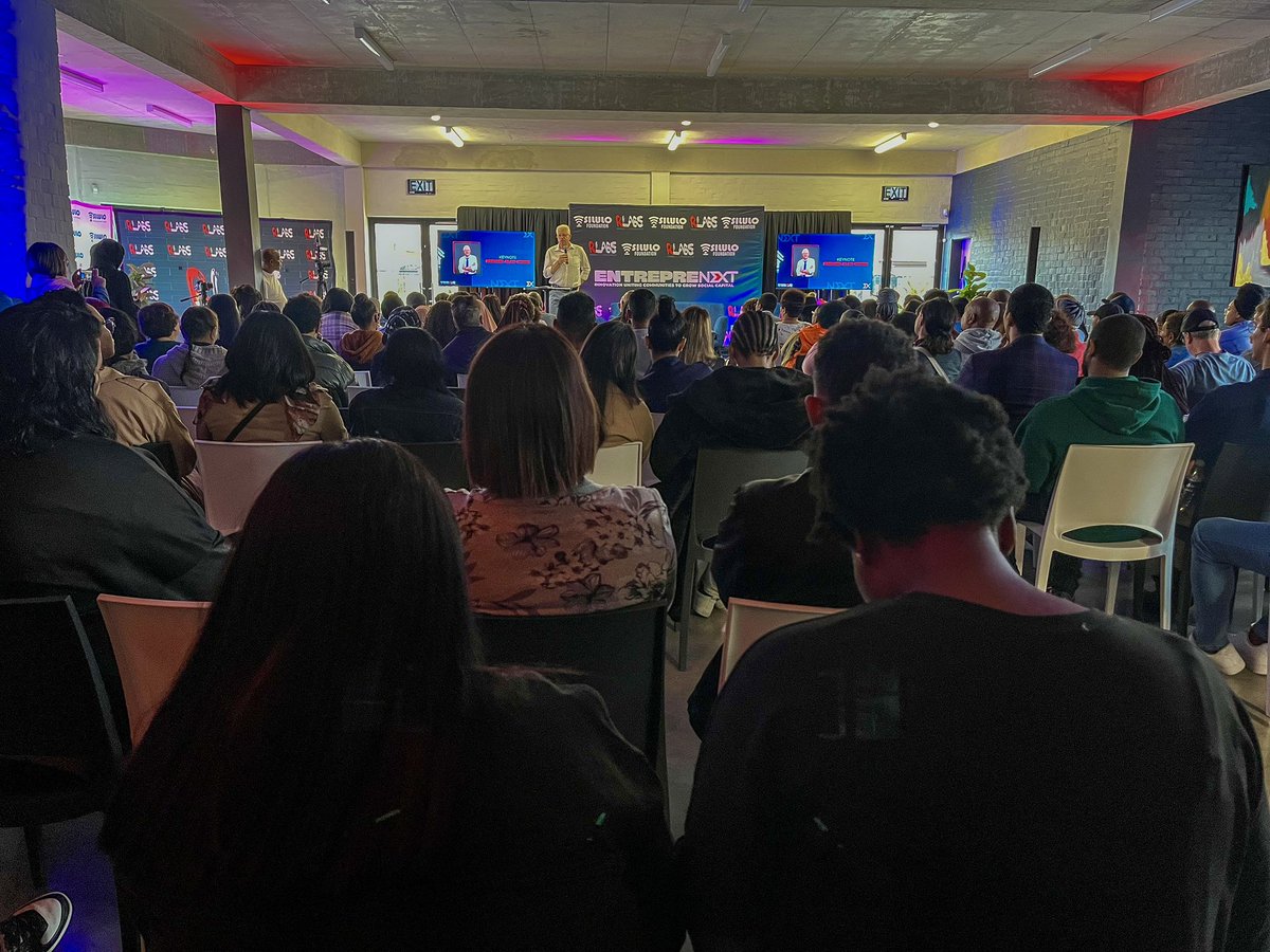 ZltoRewards's tweet image. Today our team is attending the EntrepreNEXT event taking place at RLabs. A collaboration between @RLabs and @SiluloUluthoF that is about creating an ecosystem of self- sustaining entrepreneurs. 

#RLabs #silulofoundation #communitydevelopment  #entreprenext #innovation