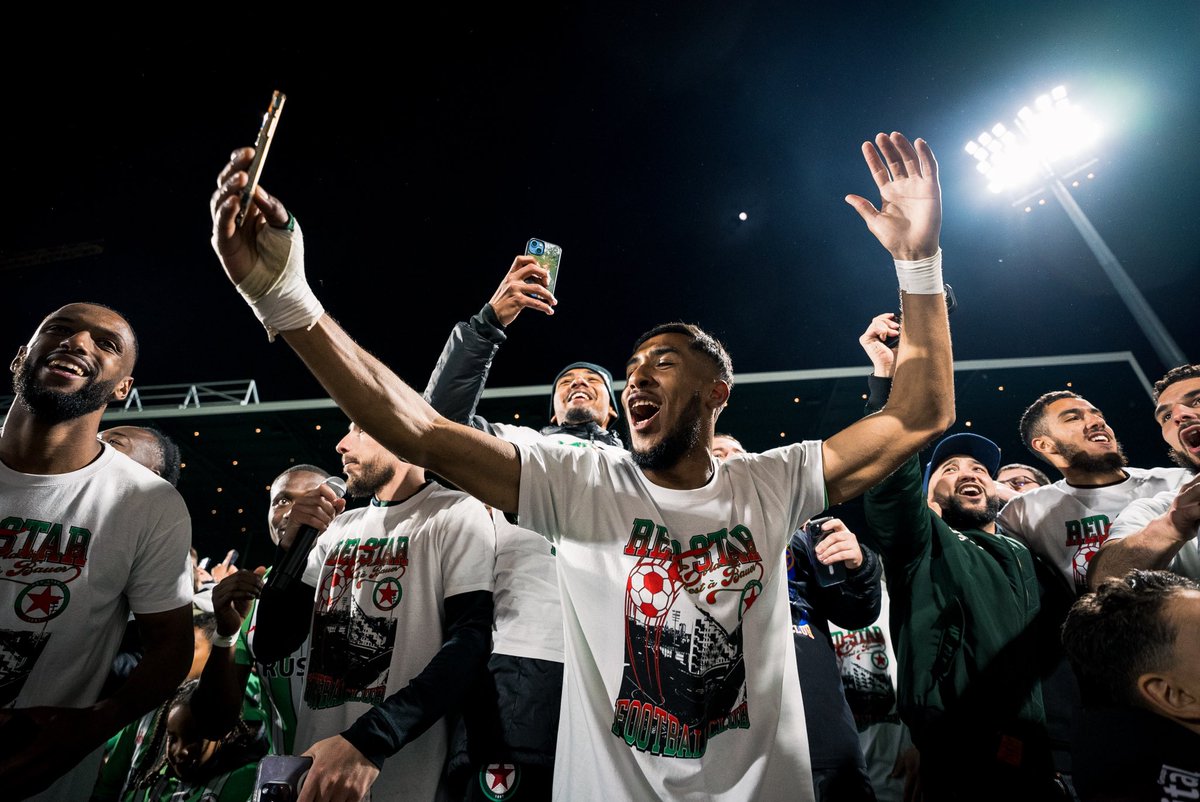RedStarFC's tweet photo. Good morning Ligue 2 ! #LeRedStarEnLigue2  #LaLigue2àBauer

📸 1,2,3 by Samir Rouan &amp; 4 @YanisGBA https://t.co/s4MYqX990Q