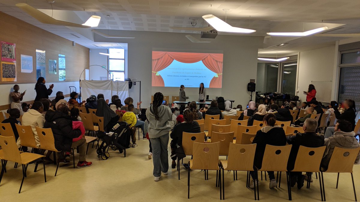 🎭Cette semaine au clg Alice &amp; Jean Pelletier, les élèves de 5C et 5D s'approprient les fourberies de Scapin au cours d'une magnifique présentation de morceaux choisis pour un public conquis ! Bravo à toutes et à tous ! 👏 👏 👏
