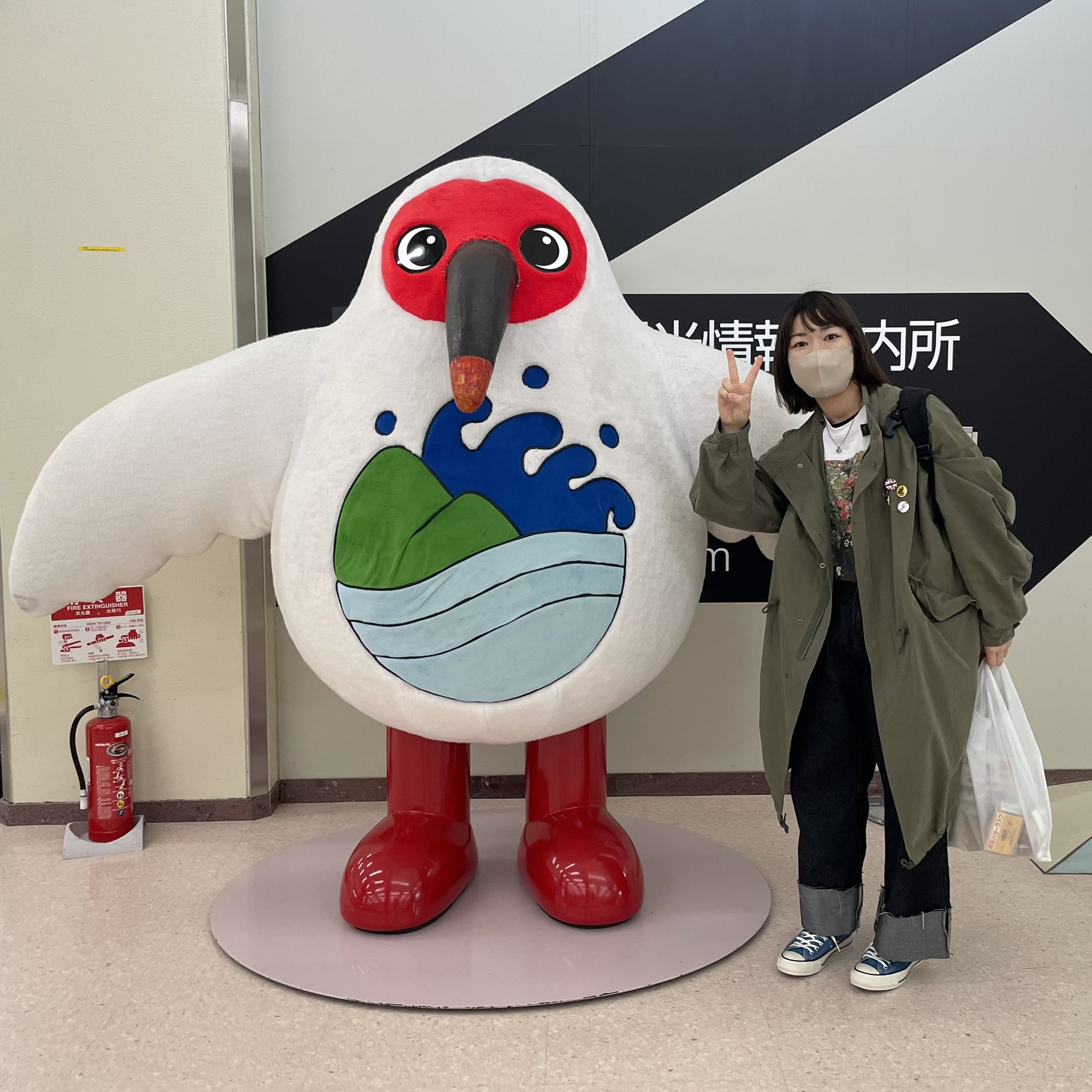 あかあおきいろ 青い花 - YouTube