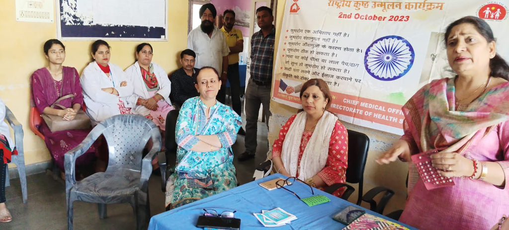 On 20.4.24, one day leprosy training prog held at PHC Ambgharota, Lecture delivered by ZLO along with DHO Jammu to MLHPs & ASHA workers. @OfficeOfLGJandK @SyedAbidShah @DrRakesh183