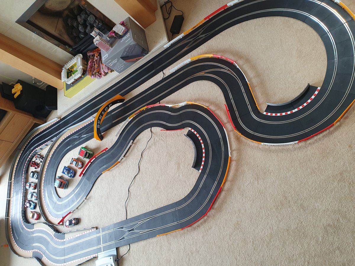 Thank you to Nick, Jacob and Joshua for sharing their creation with us 🙌 Please continue sending us your slot car images either in the comments below or to marketing@scalextric.com