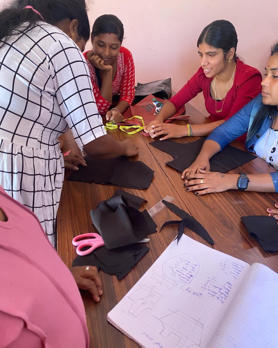 vavuniyafa's tweet photo. We provide you with an opportunity to advance as a self-employed person in the future by providing comprehensive training at a low cost https://t.co/GVsIN6BHS6