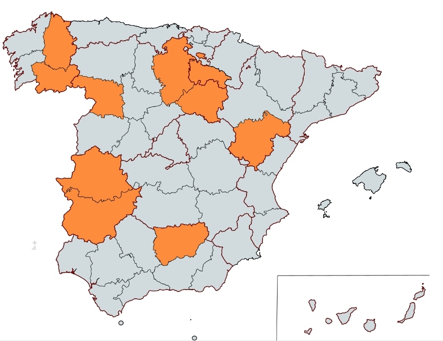 Las 10 provincias MENOS ELEGIDAS para hacer medicina familiar y comunitaria #MFYC con respecto a sus plazas ofertadas en el #MIR, son: SORIA (sólo ha cubierto 20% de sus plazas) TERUEL 23% BURGOS 27% LA RIOJA 32% CÁCERES 32% JAÉN 33% ZAMORA 36% OURENSE 38% LUGO 40% BADAJOZ 41%