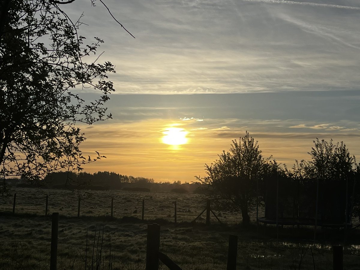 And so begins another weekend over the plains of Cheshire…. Might go to the pub!