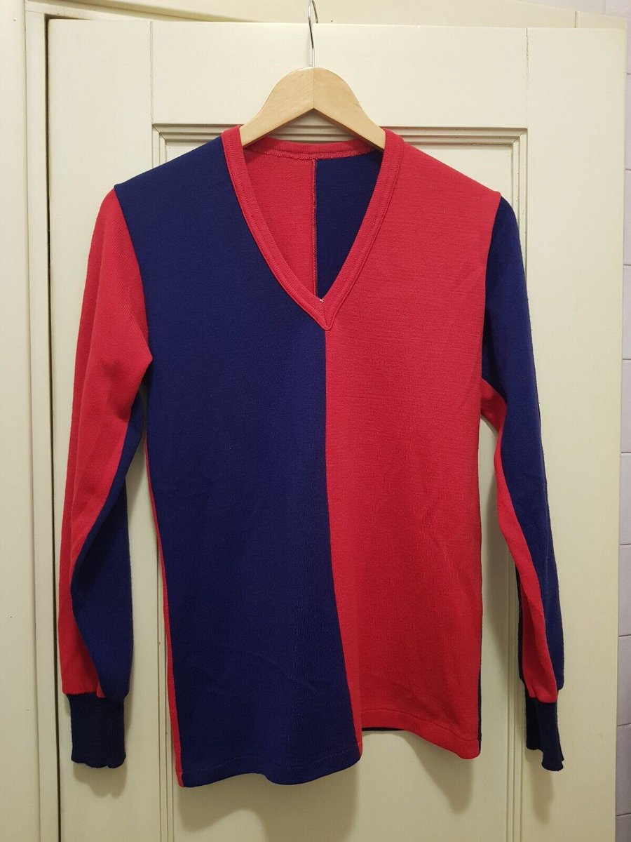 MateraPvf's tweet photo. VENDO 🔥
maglia match worn n. 4 TORRES SASSARI anni '70! ⚽️🇮🇹

Ebay: https://t.co/l8Czr4qJxO

#torres #sassari #calcio #vintage #lanetta #collezione #cagliari #sardegna #shirt #maillot #camiseta #matchworn #oristano #bologna #rossoblu #genoa #lana #pelle #jersey #basket #volley https://t.co/xeZR34iHTS