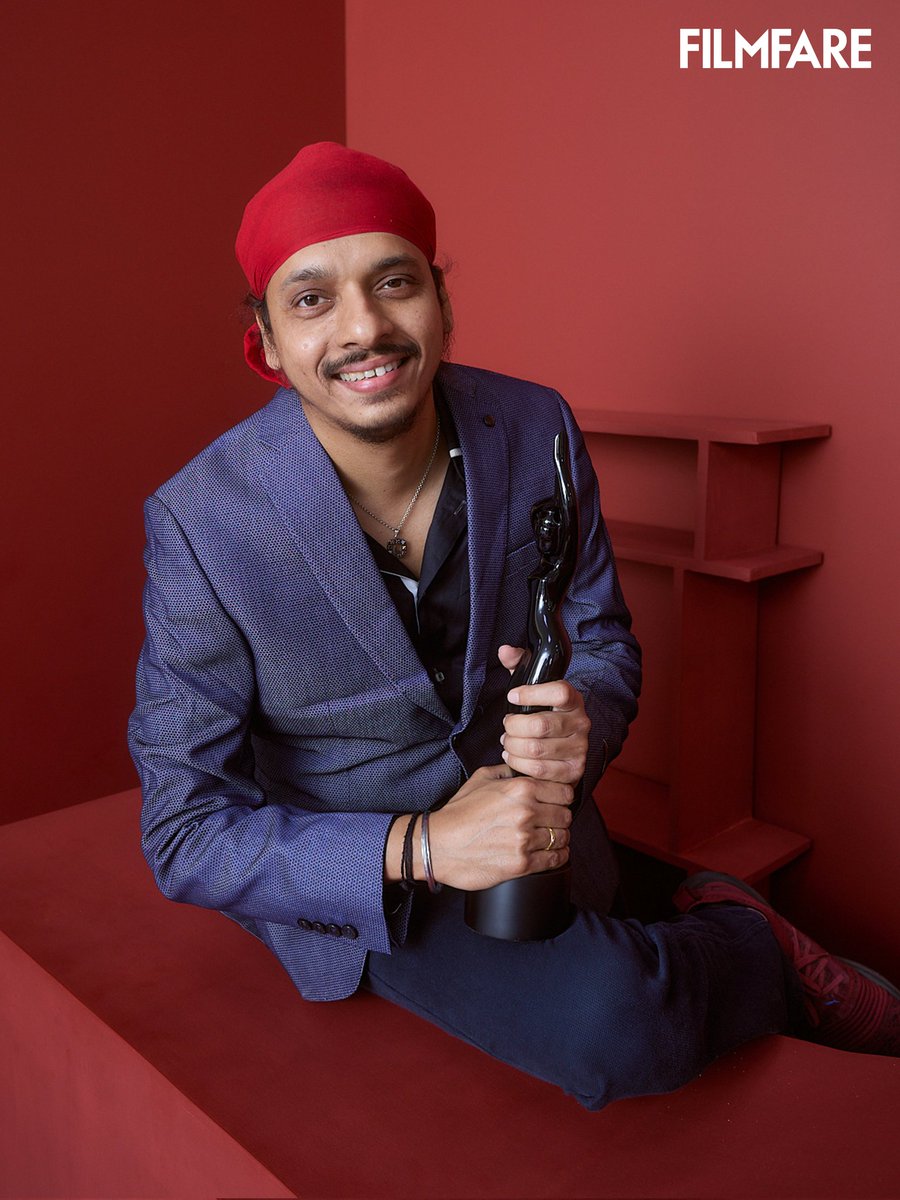 filmfare's tweet photo. Happiness! ❤️

#GulrajSingh won for Best Background Score for #Unaad at #RRKabelFilmfareAwardsMarathi2024.

@_RRKabel @brihansnatural @rohitsLogic

📸: Ajay Kadam https://t.co/PxDRonKyux