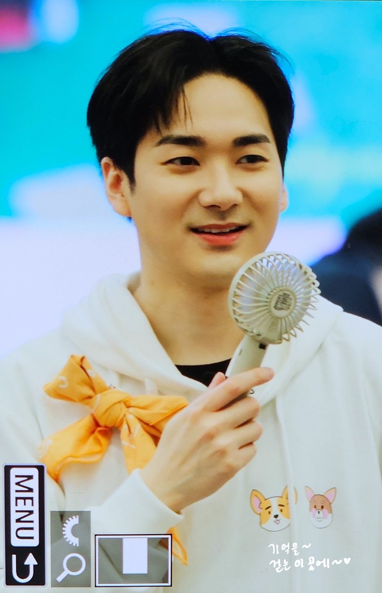 기억을 걷는 이 곳에 tweet media