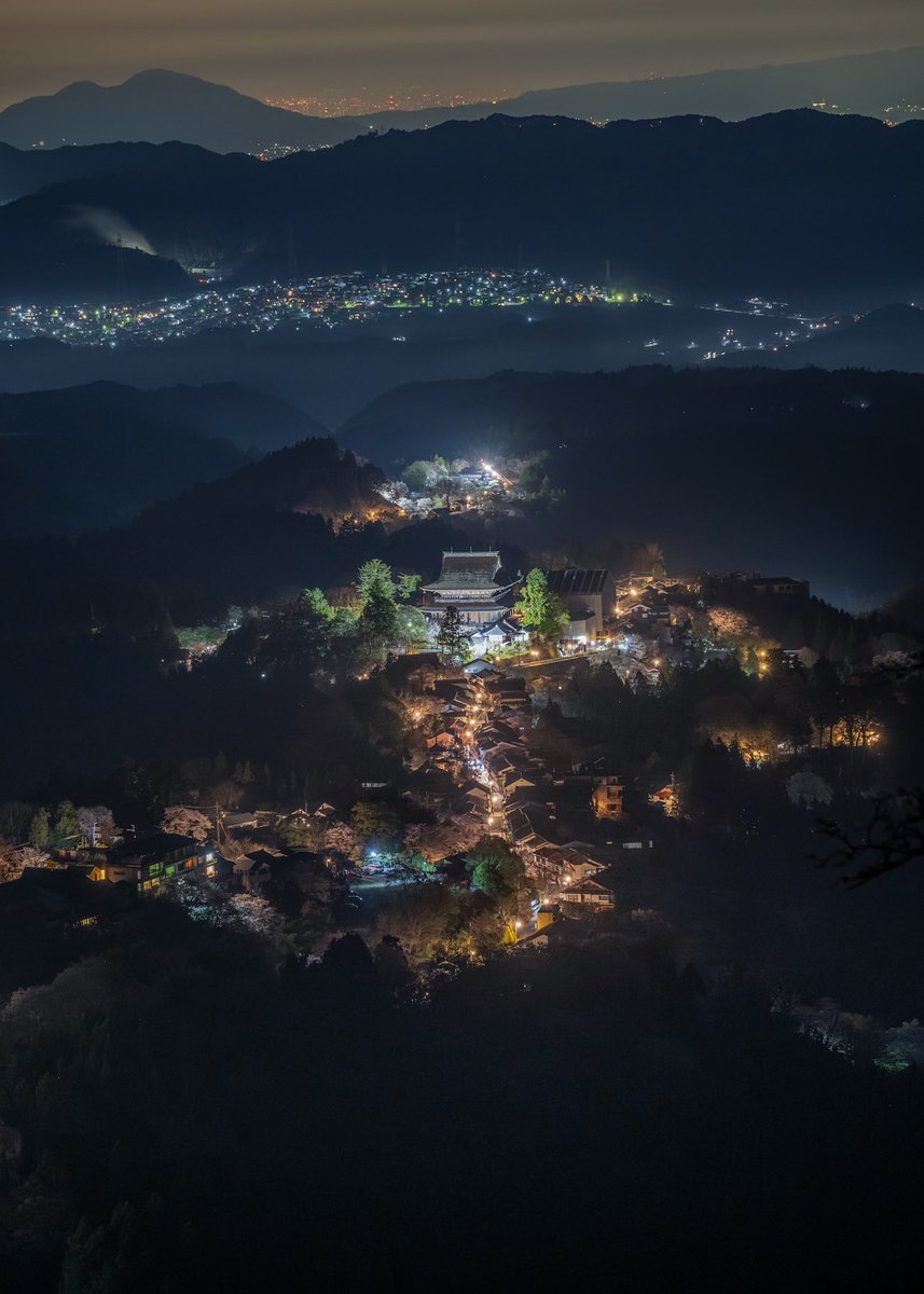 吉野山の和の夜景が美しい